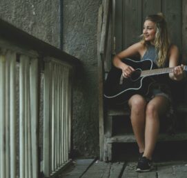 Боби баш ми е гајле